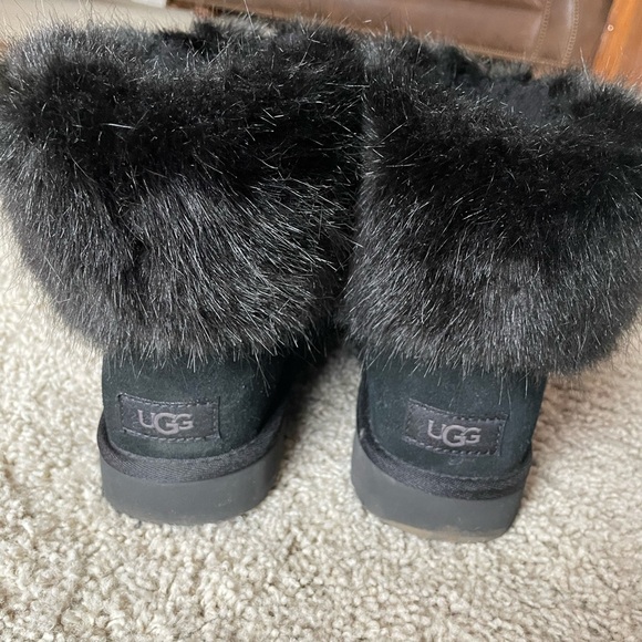 UGG boots rare black with fur size 9 in great condition - Picture 5 of 6